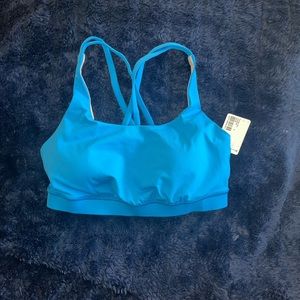 NWT Size 8, Lululemon energy bra. Smoke free home.